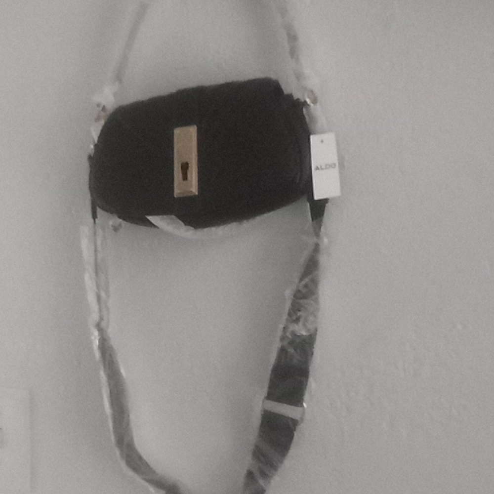 BLACK ALDO PURSE WITH STRAP ELEGANT WEDDING, EVENT, EDGY, OFFICE SIREN DRAMATIC